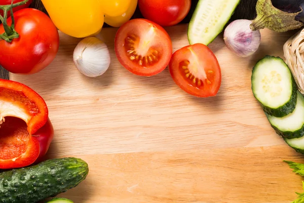 Warzywa na deski kuchenne — Zdjęcie stockowe