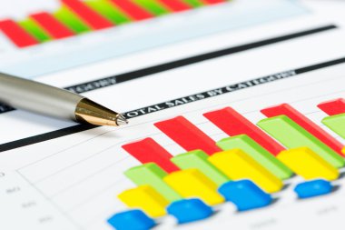 kalem ve finansal büyüme çizelgeleri yakın çekim