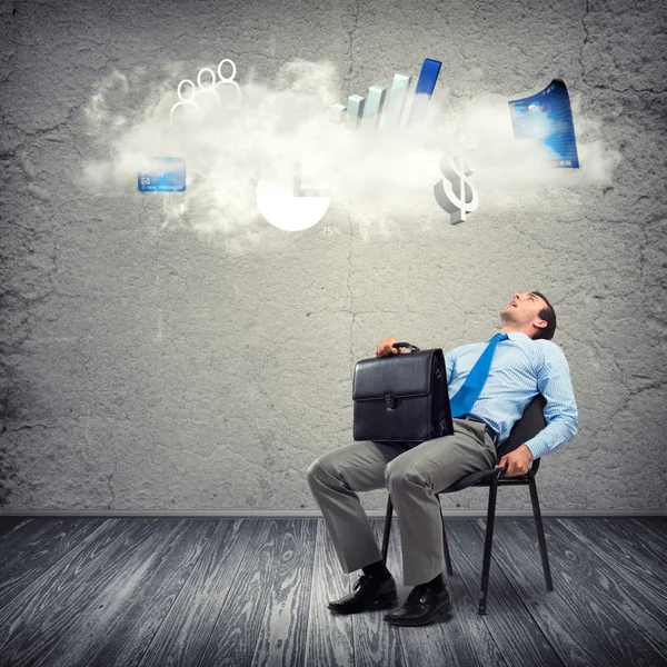 Young business man looking up — Stock Photo, Image