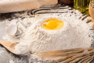 un, yumurta, buğday natürmort