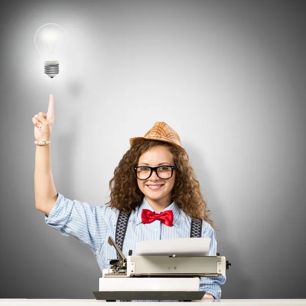 Mujer escritora —  Fotos de Stock