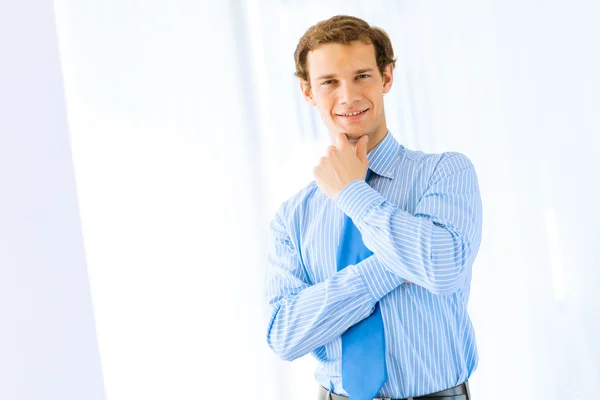 Retrato de un empresario en el cargo — Foto de Stock