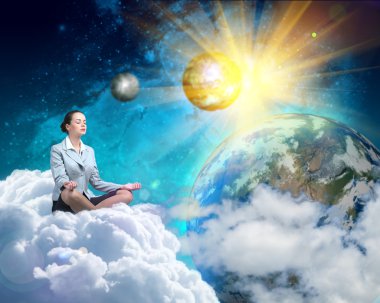 iş kadını meditasyon