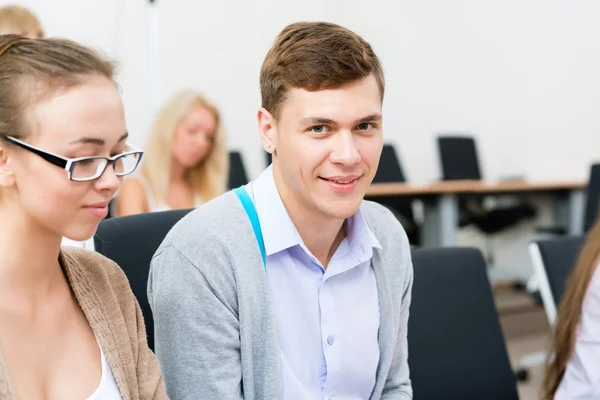 Étudiants en classe — Photo