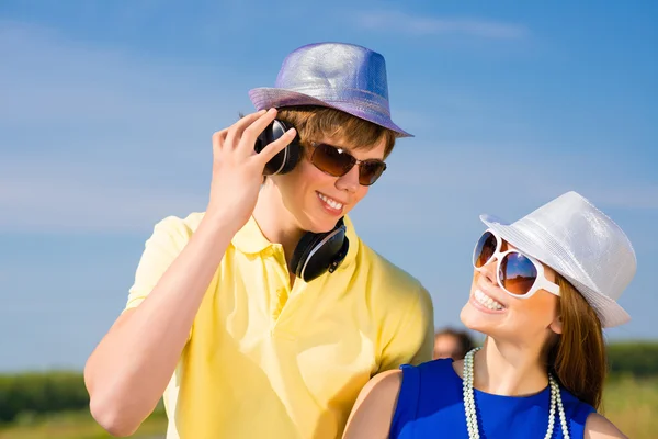 Young couple — Stock Photo, Image