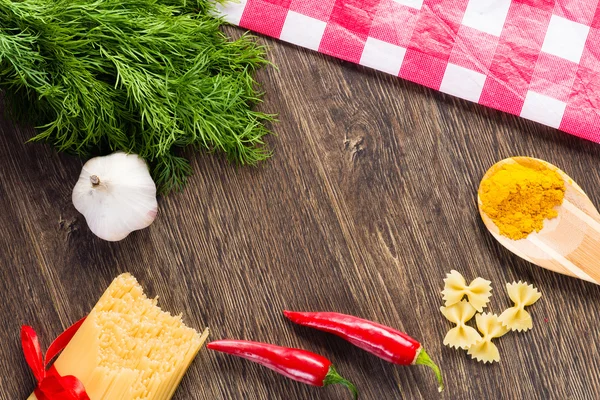 Zutaten zum Kochen von Pasta — Stockfoto