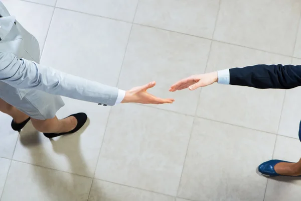 Handen van ondernemers samen — Stockfoto