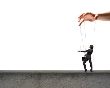 kukla oyuncak kenarında bir iştir