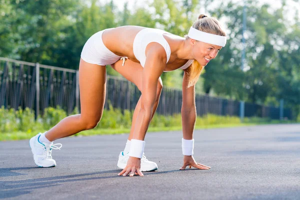 Athlete at start — Stock Photo, Image