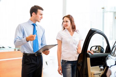 Danışman showroom ve alıcı