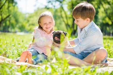 Yaz Park ile onların köpek kız