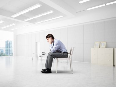 Genç işadamı koltuğunda