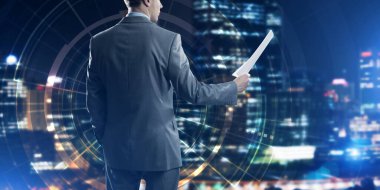 Bilgi kaynaklı dijital arkaplan ve kağıt veya sözleşme uzatan adam