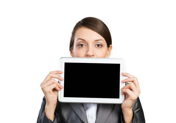 Femme d'affaires tenant la mise en page tablette informatique — Photo