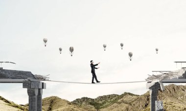 Gizli riskler ve tehlikeler kavramı.