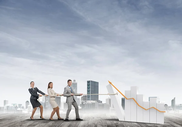 Businessteam working in collaboration making diagram grow and progress — Stock Photo, Image