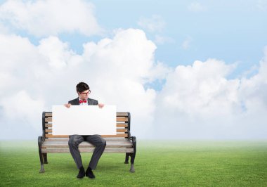 Boş bayrağı olan bir iş adamı