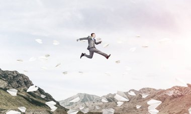 İş adamı hareket halinde..