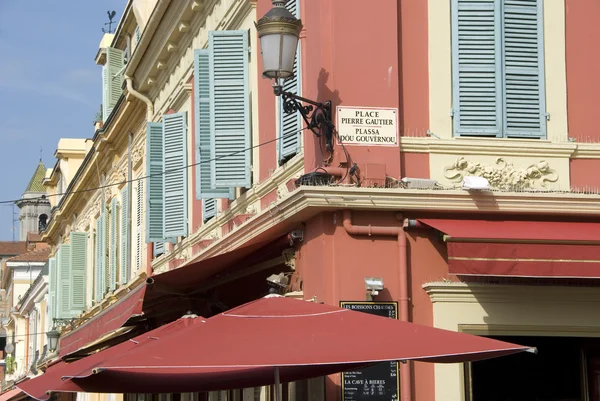 Farget hus i Terracotta i Nice, Frankrike – stockfoto