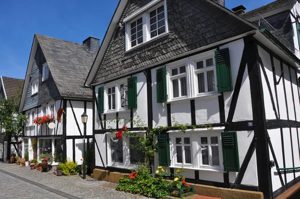 Fachwerkhaus de entramado de madera en Alemania —  Fotos de Stock