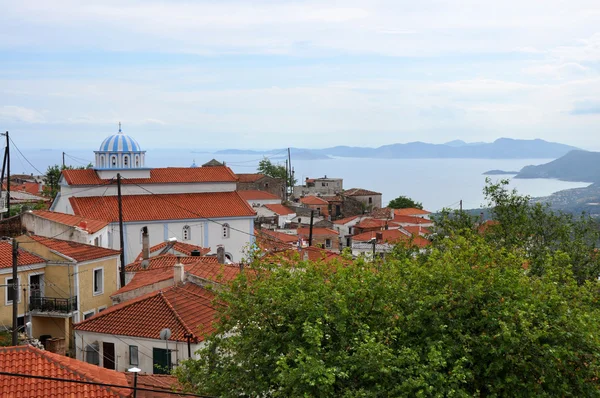 Вид на село на грецькому острові Самос — стокове фото