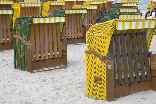 Yellow beach chairs at baltic sea, germany — Stock Photo, Image