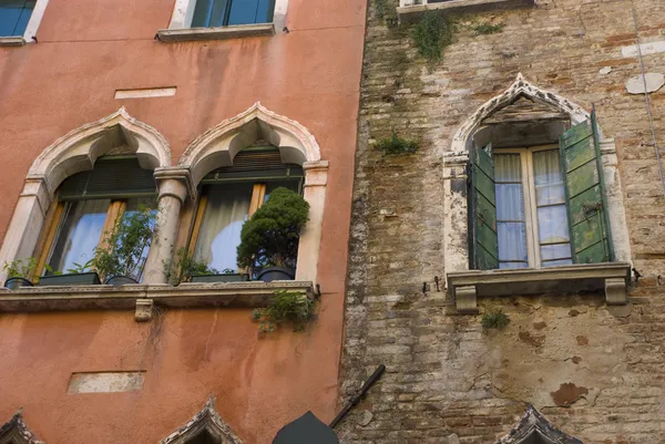 Janelas venezianas — Fotografia de Stock