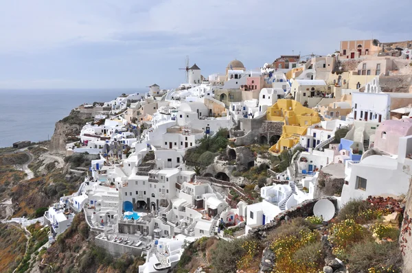 Griego pueblo oia en santorini —  Fotos de Stock