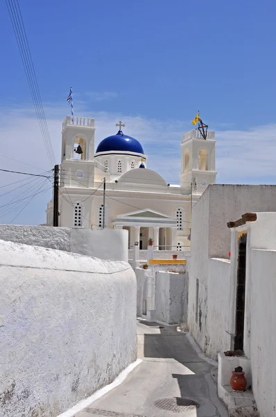 Klasická řecká pravoslavná církev na santorini — Stock fotografie
