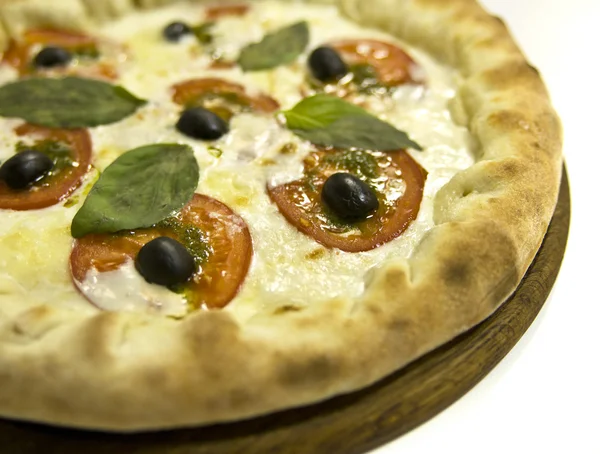 Pizza close-up isolado em branco — Fotografia de Stock