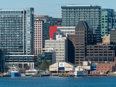 Halifax Nova Scotia Şehir Merkezi ve kıyısı Dartmouth 'tan görüldü..