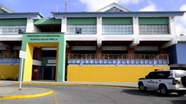 San Andres adasının dış görünüşü uluslararası havaalanı.