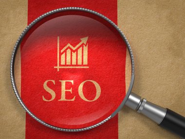 SEO Büyüteç aracılığıyla. Internet kavramı.