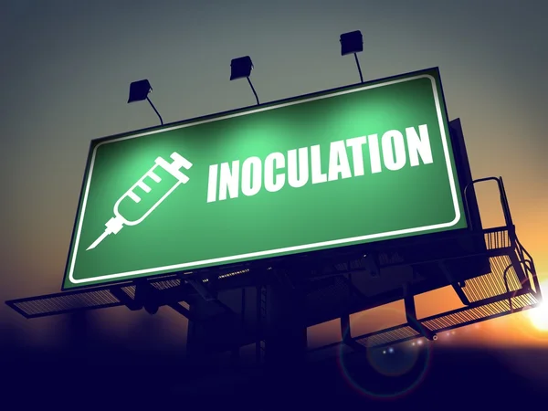 Inoculatie - billboard op de zonsopgang achtergrond. — Stockfoto