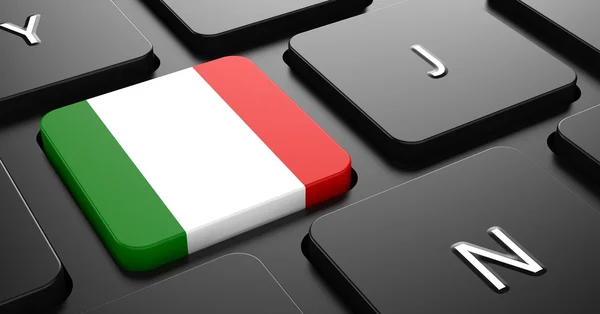 Italie - Drapeau sur le bouton du clavier noir . — Photo