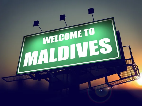 Billboard Welcome to Maldives at Sunrise. — Stock Photo, Image