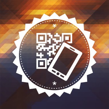 QR Kod ile smartphone üzerinde üçgen arka plan.