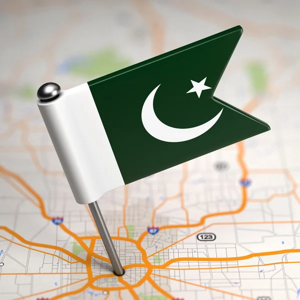 Πακιστάν - μικρή σημαία σε ένα φόντο του χάρτη. — Φωτογραφία Αρχείου