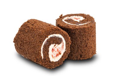 Mini Kara Orman Çikolatalı Kek Yuvarlağı beyaz arka planda izole edilmiş kırpma yolu ile beyaz kremayla dolu..