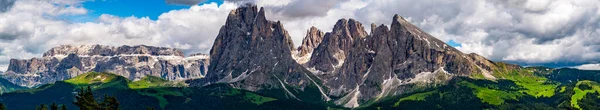 Panoramic View Langkofel Group Sassolungo Group Italian Dolomite Alpine Green — Stock Photo, Image