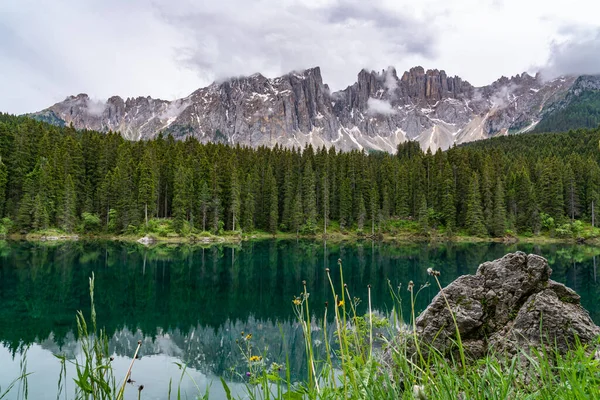 Landscape Rainbow Lake Carezza Dolomites Val Ega Mount Latemar Background — Fotografia de Stock