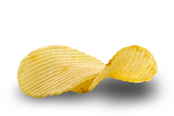 Närbild Torr Korrugerad Krispig Saltade Chips Isolerad Vit Bakgrund Med — Stockfoto