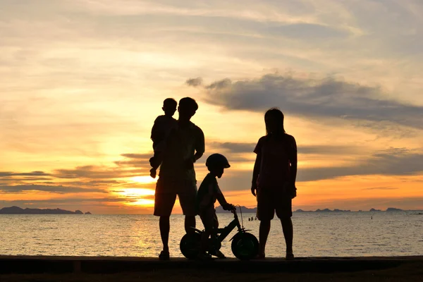 Familie — Stockfoto