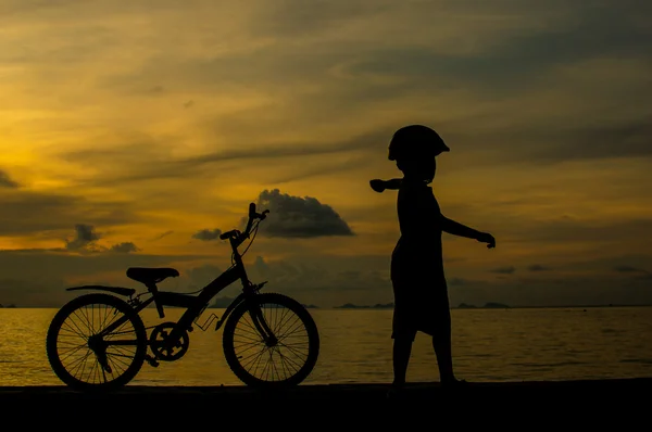 Giovane motociclista — Foto Stock