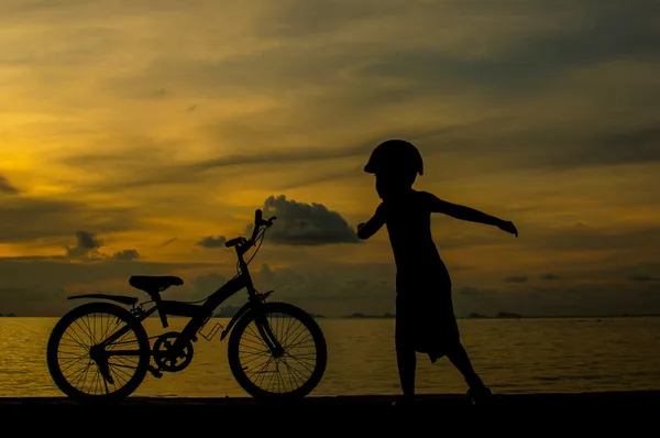 Giovane motociclista — Foto Stock