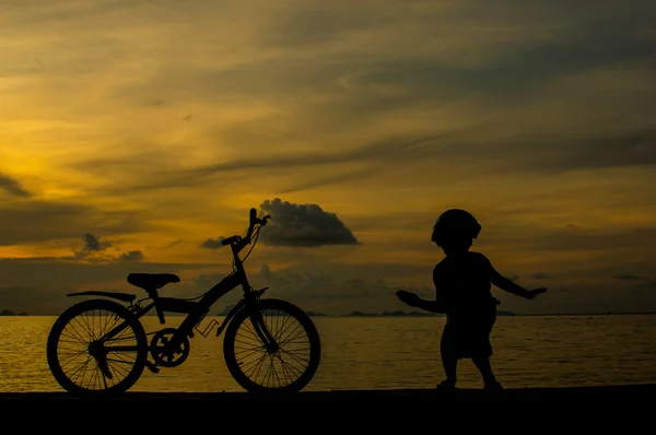 Giovane motociclista — Foto Stock