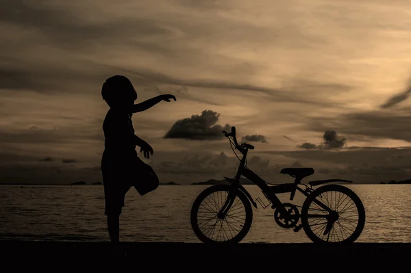 Giovane motociclista — Foto Stock