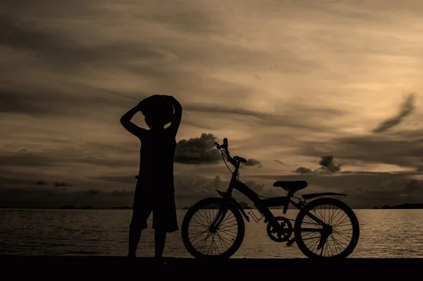 Giovane motociclista — Foto Stock