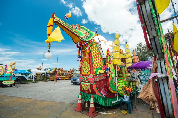 Ko Samui and area - 15 november: "ngan duan sib" traditionele boeddhistische festival decoraties van de parade op 15 november 2012 in ko samui surat thani, thailand. — Stockfoto