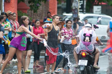 Songkran Festivali